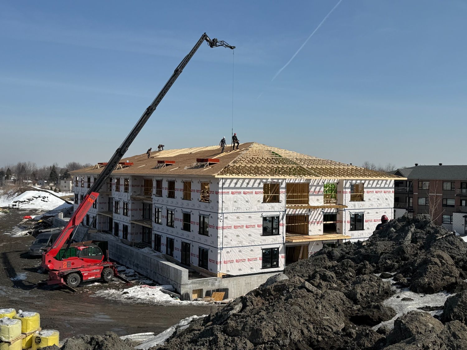 Roofs & Roof Void from a Multi-family and high-rise Buildings project near Montreal (Greater Montreal) by Construction 2B