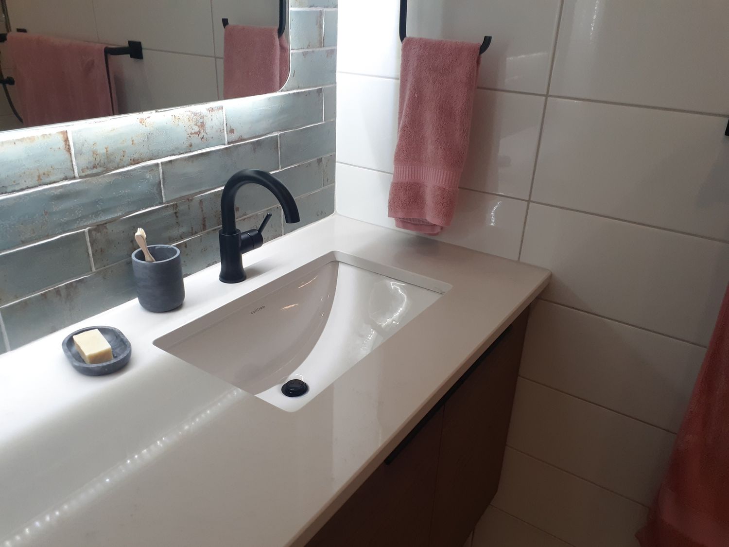 Baño completo de un proyecto de tipo Duchas cerca de Ciudad de Quebec - Lévis por Concept Construction