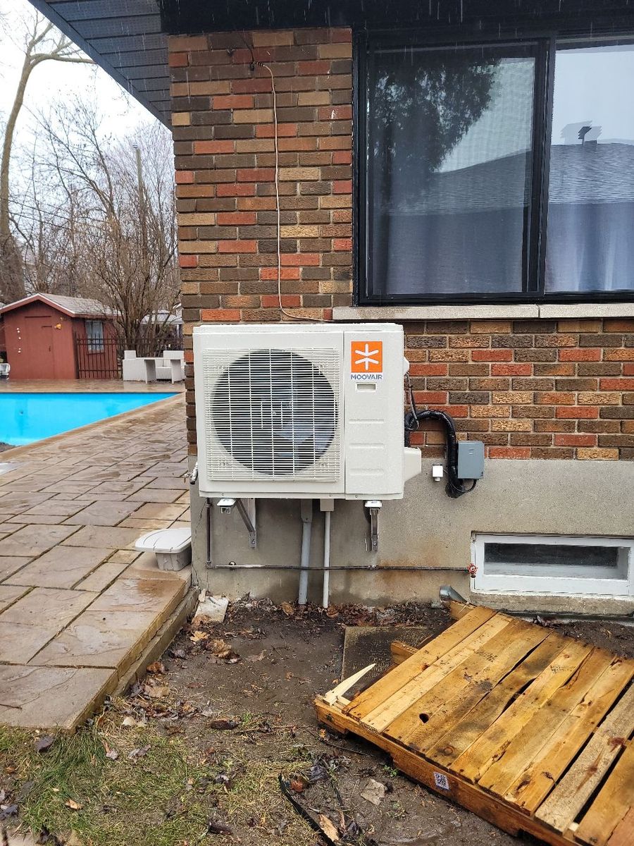 Mécanique du bâtiment d'un projet de Fournaises près de Montréal/Laval/Longueuil (Grand Montréal) de Climatisation GéoServices