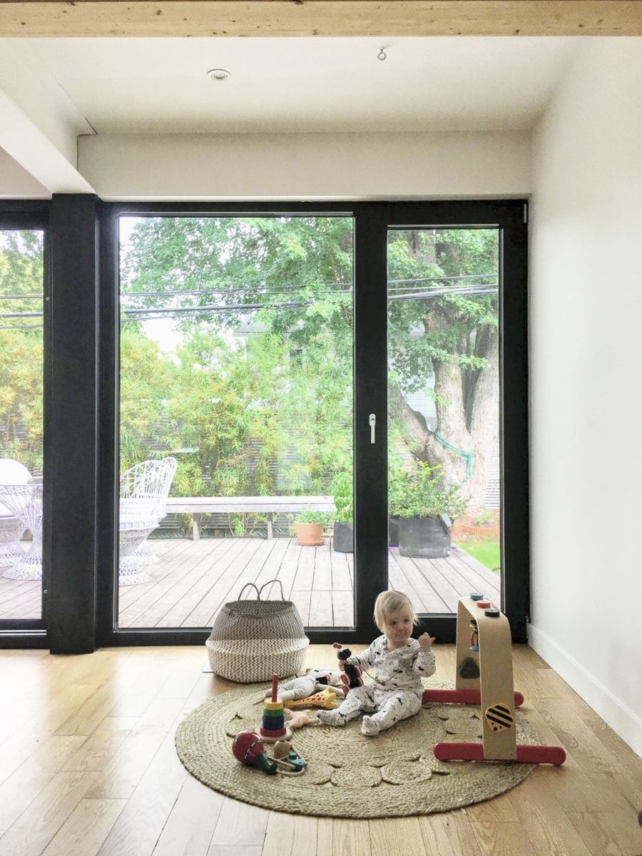 Family Room from a Single family homes project near Quebec City - Levis by Julie Poisson architecte
