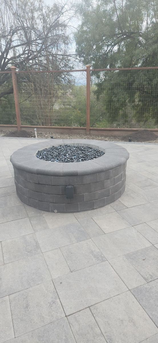 Backyard from a Outdoor Kitchens project near San Francisco Bay by Contractors Central