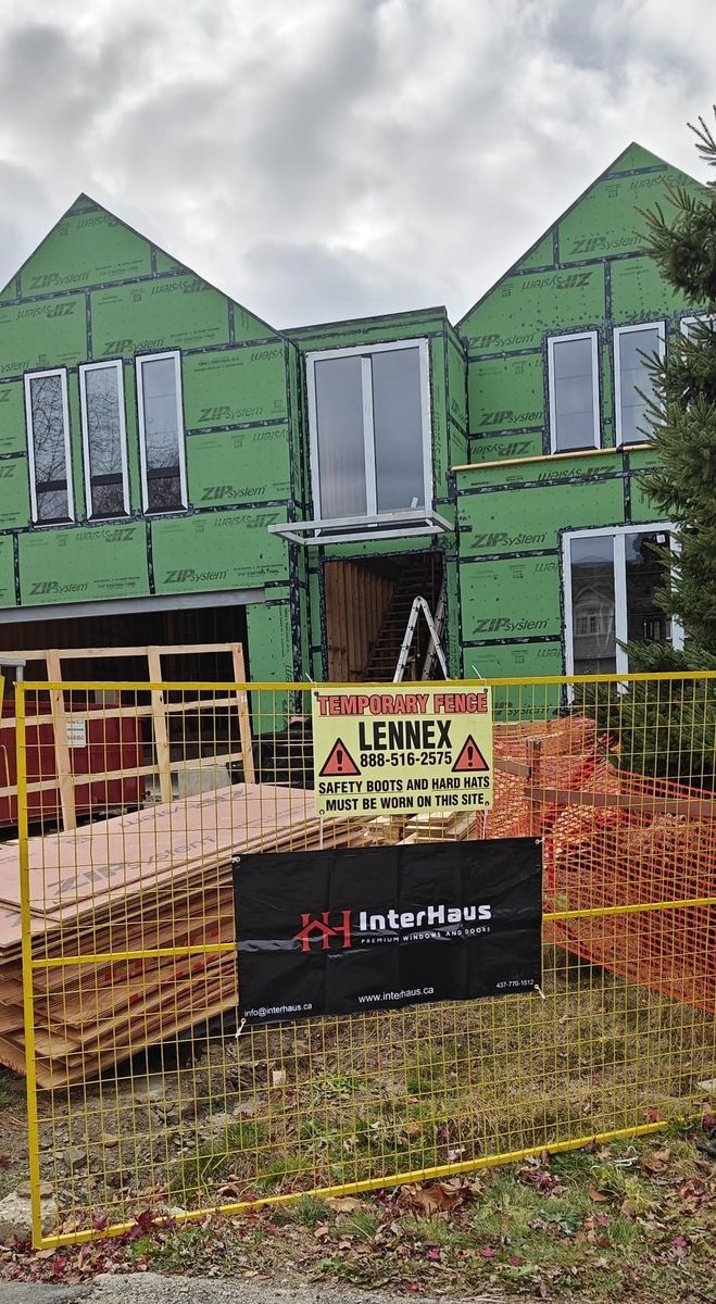  de un proyecto de tipo Viviendas unifamiliares cerca de Toronto (Área metropolitana de Toronto) por InterHaus Premium High Performance Windows and Doors