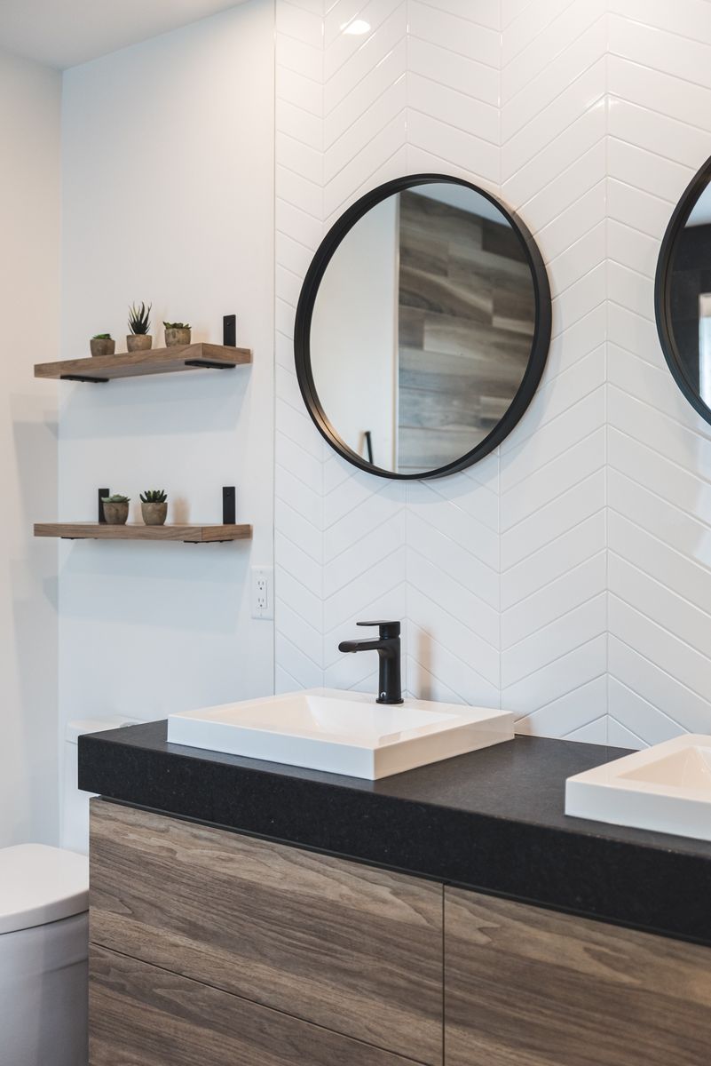 Bathroom from a Interior Design and Layout project near Quebec City - Levis by Claudia Bérubé Designer