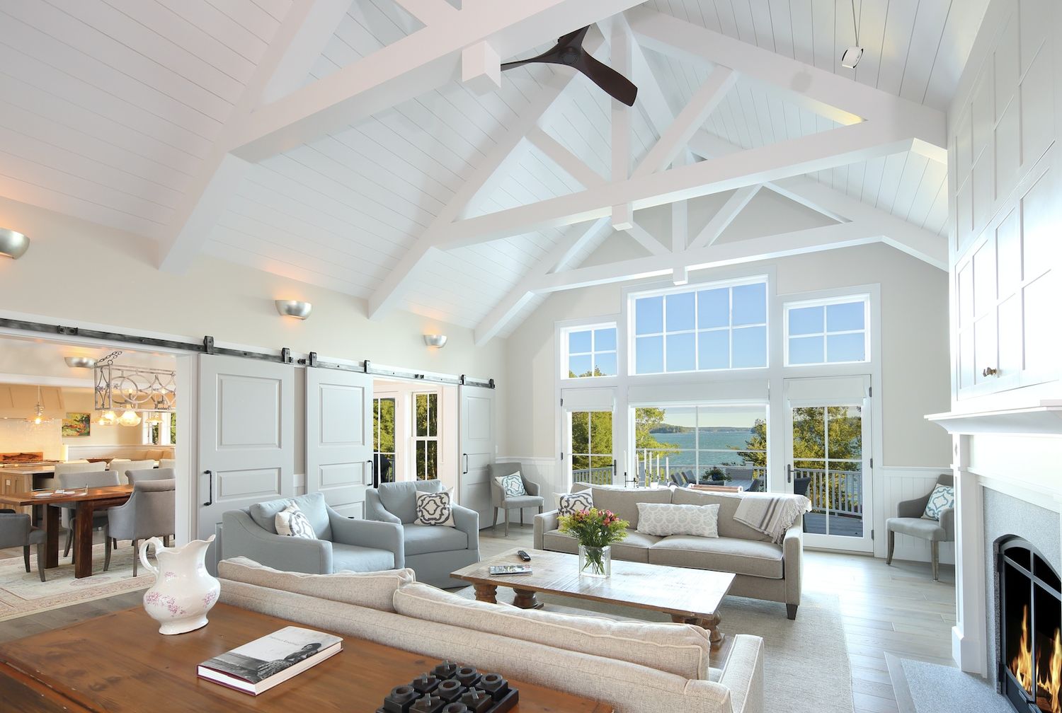 Sala de un proyecto de tipo Viviendas unifamiliares cerca de Portland por By Design