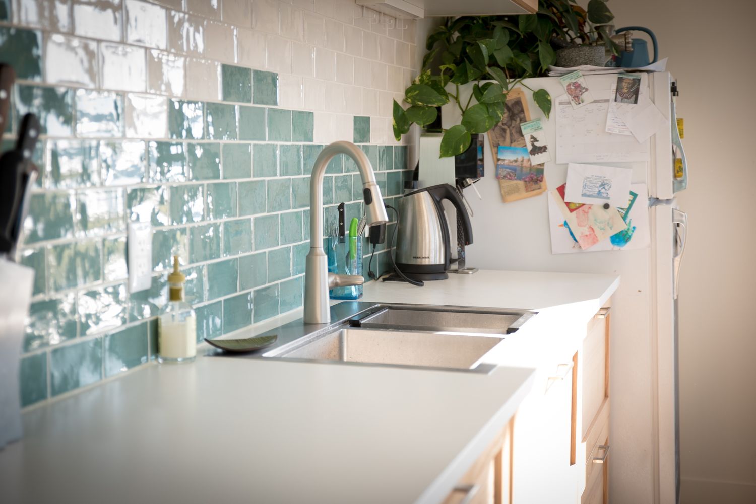 Kitchen from a Single family homes project near Saguenay - Lac-Saint-Jean by Le Mur Porteur | Coopérative de travail