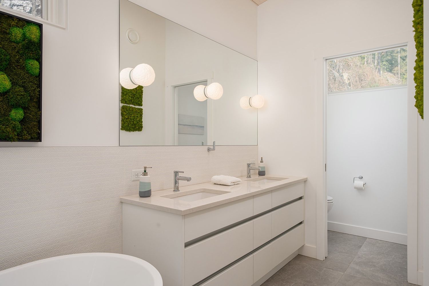  de un proyecto de tipo Viviendas unifamiliares cerca de Vancouver (Gran Vancouver) por Mary Lynn Machado Personal Real Estate Corporation