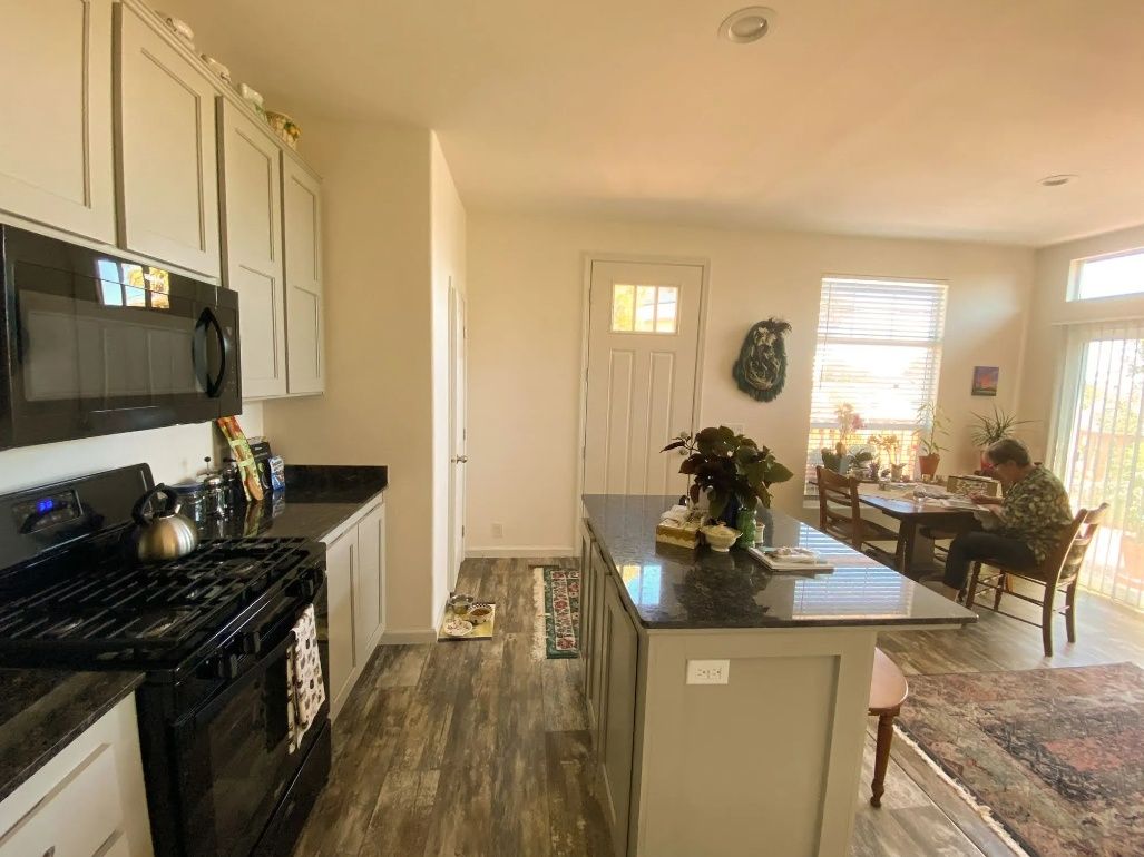 Kitchen from a Accessory Dwelling Units (ADUs) project near San Francisco Bay by Sonoma Manufactured Homes