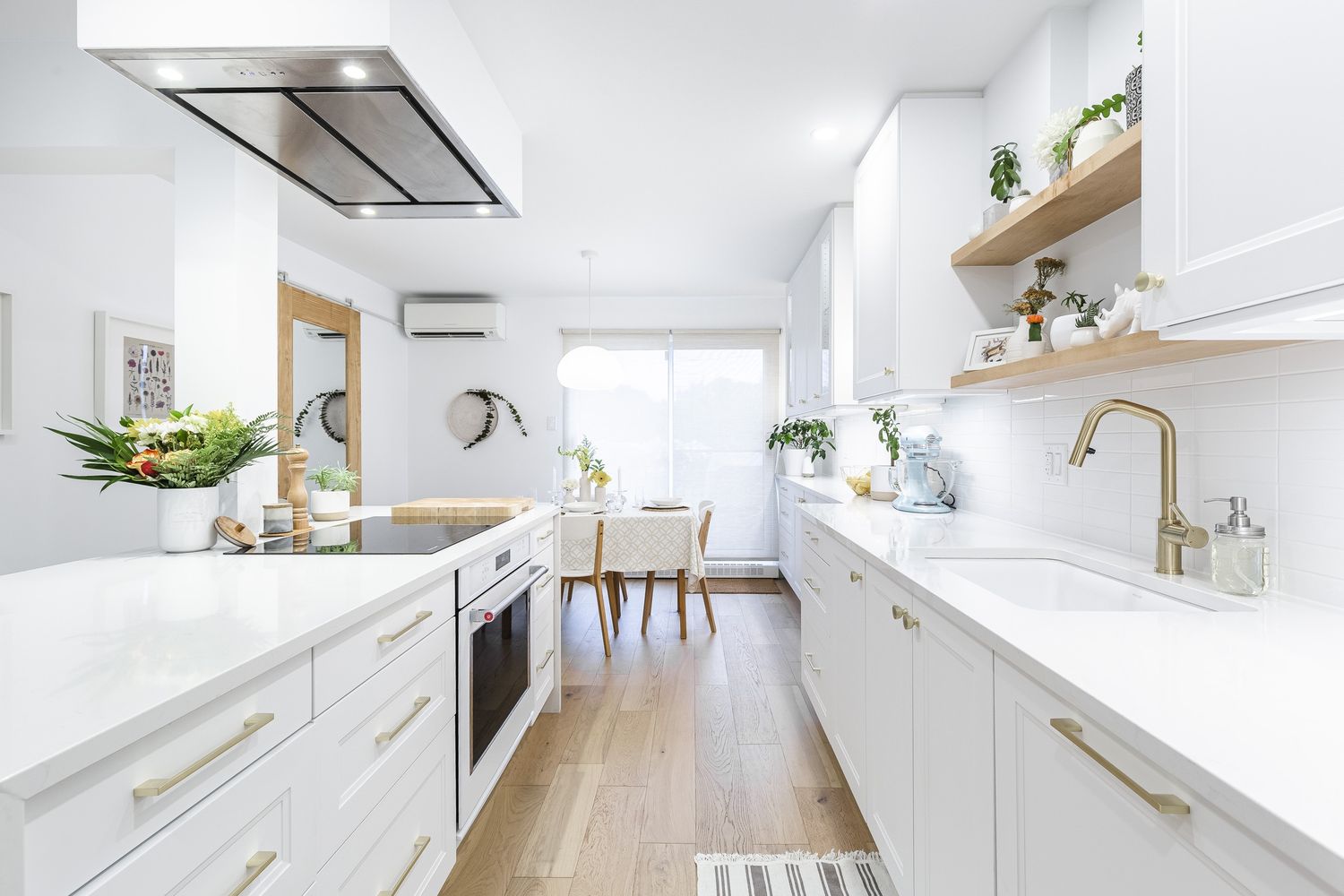 Kitchen from a Condos, apartments project near Montreal (Greater Montreal) by Mara Design