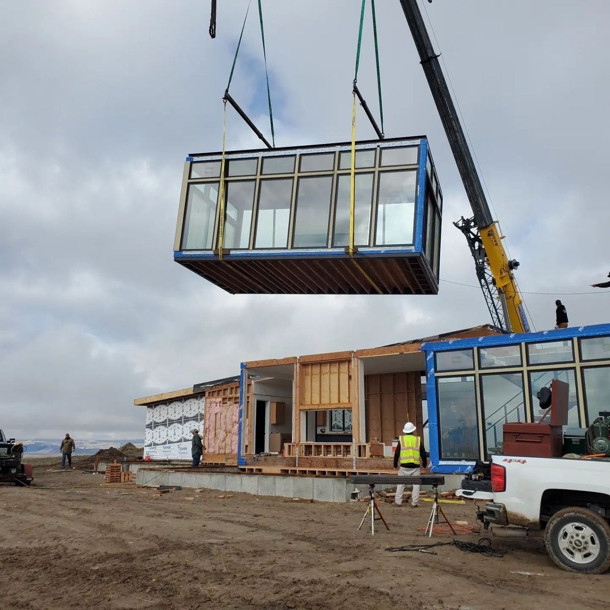 Construcción de muros de un proyecto de tipo Casas Prefabricadas y modulares cerca de Boise - Idaho Falls por Digz2Go Prefabricated Homes