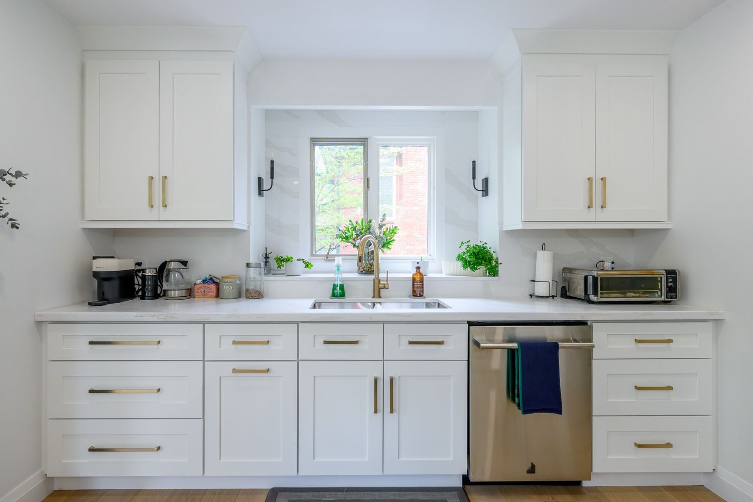 Kitchen from a Kitchens project near Kitchener - Cambridge - Guelph by Russo Home Renovations