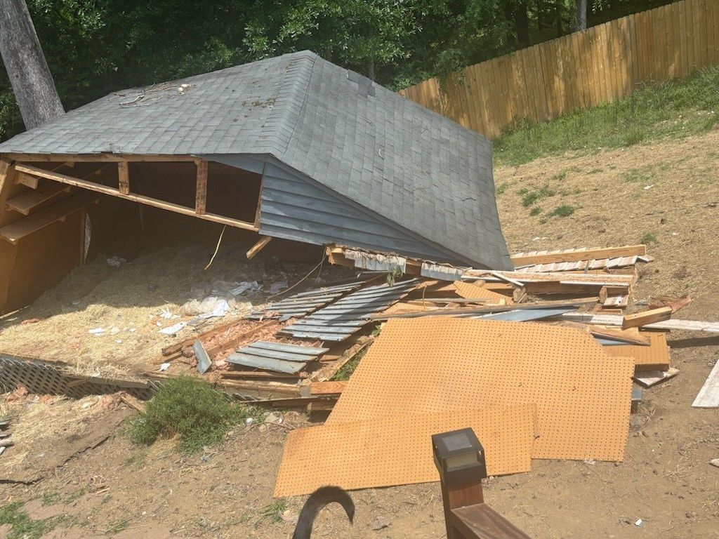 Garage & Shed from a Recovered materials project near Charlotte by Trash and Stash