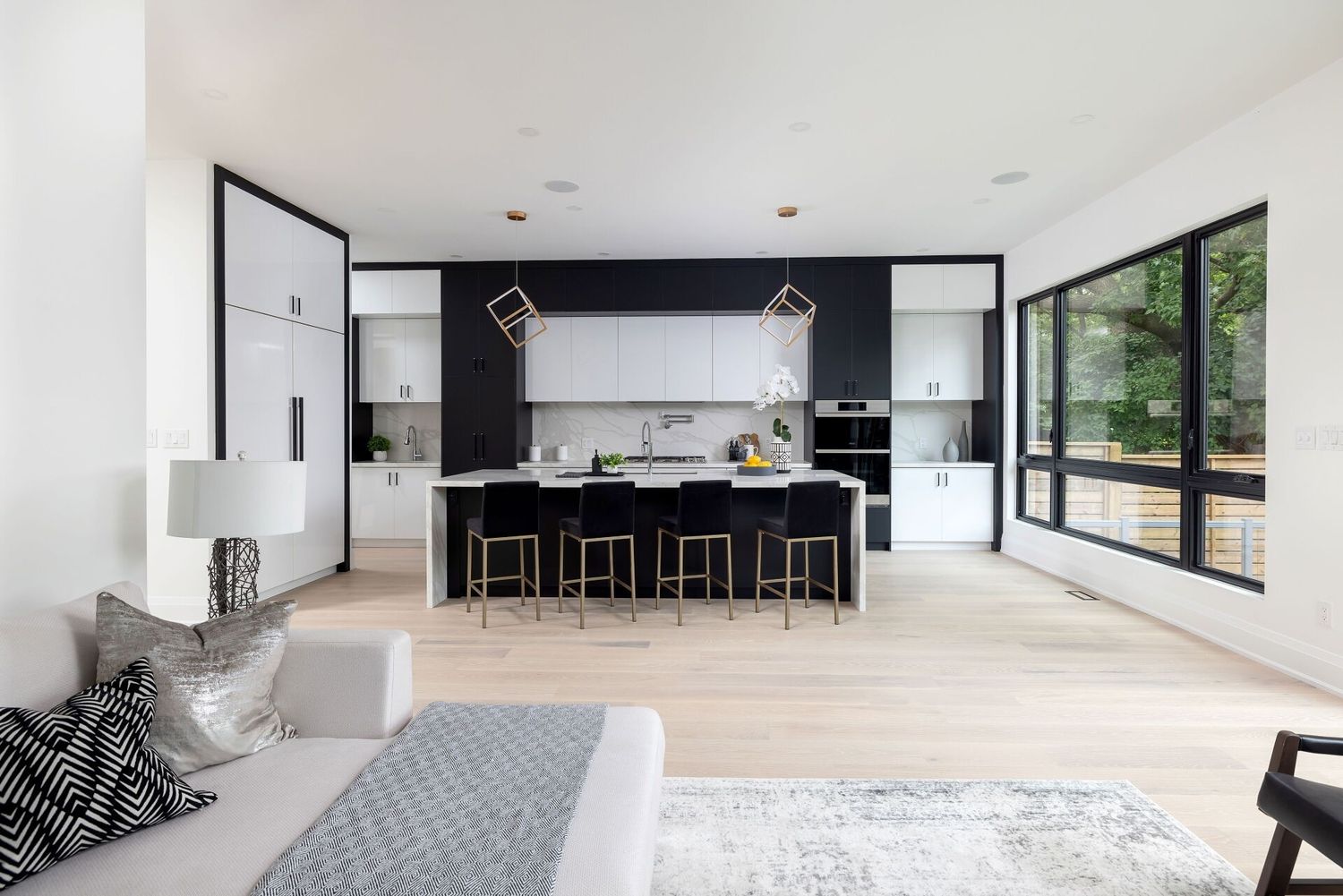  from a Bedrooms project near Toronto (Greater Toronto) by ALBO Homes