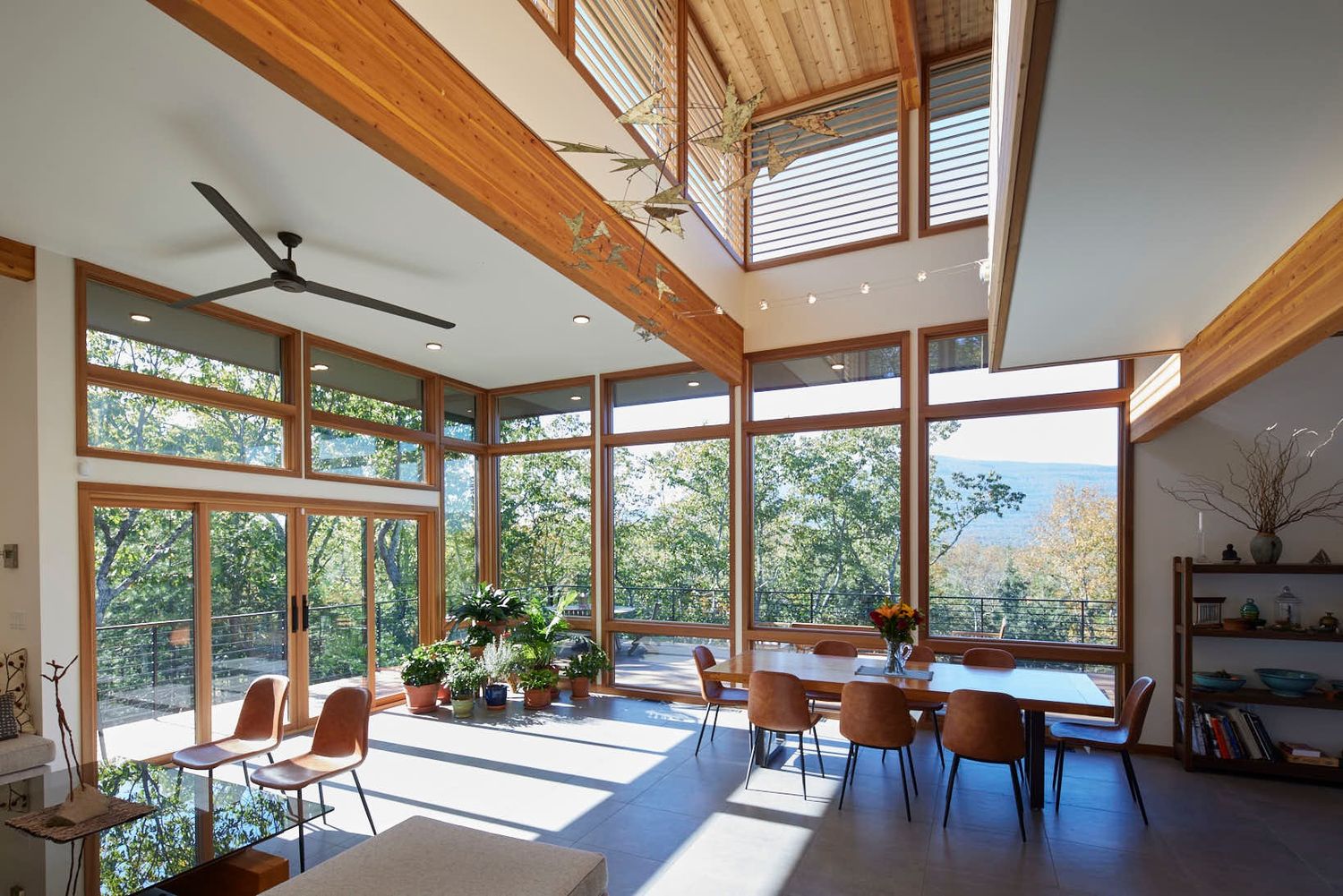 Salle à manger d'un projet de Maisons usinées et modulaires près de Albany-Schenectady de Atlantic Custom Homes