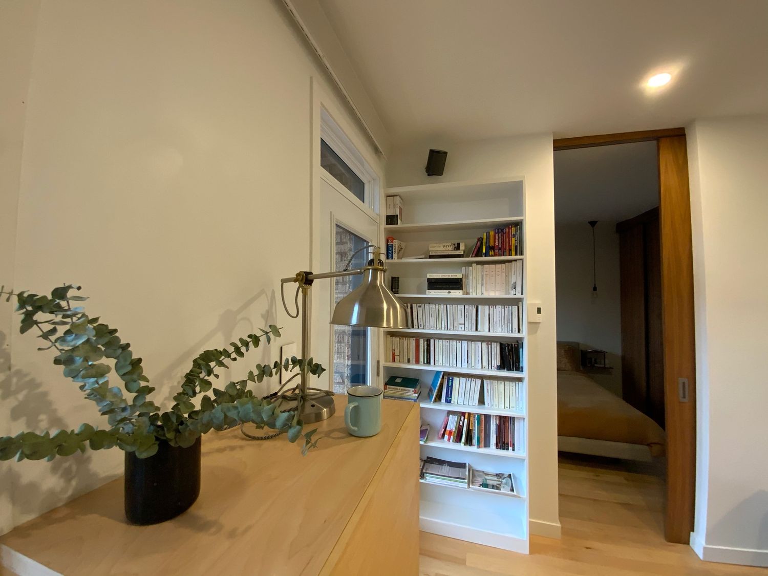 Home Office from a Home extensions project near Montreal (Greater Montreal) by psb