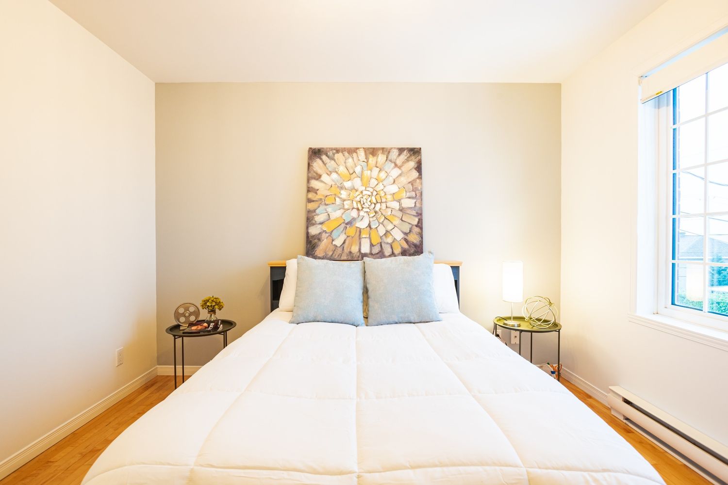 Chambre d'un projet de Home staging près de Québec/Lévis (Ville de Québec) de Sara Abonce-Courtier Immobilier Résidentiel et Commercial
