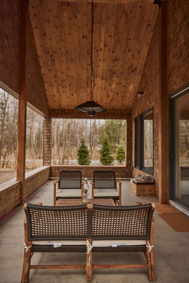 Deck & Balcony from a Single family homes project near Granby - Bromont - Cowansville by Ancré. Architecture & Design