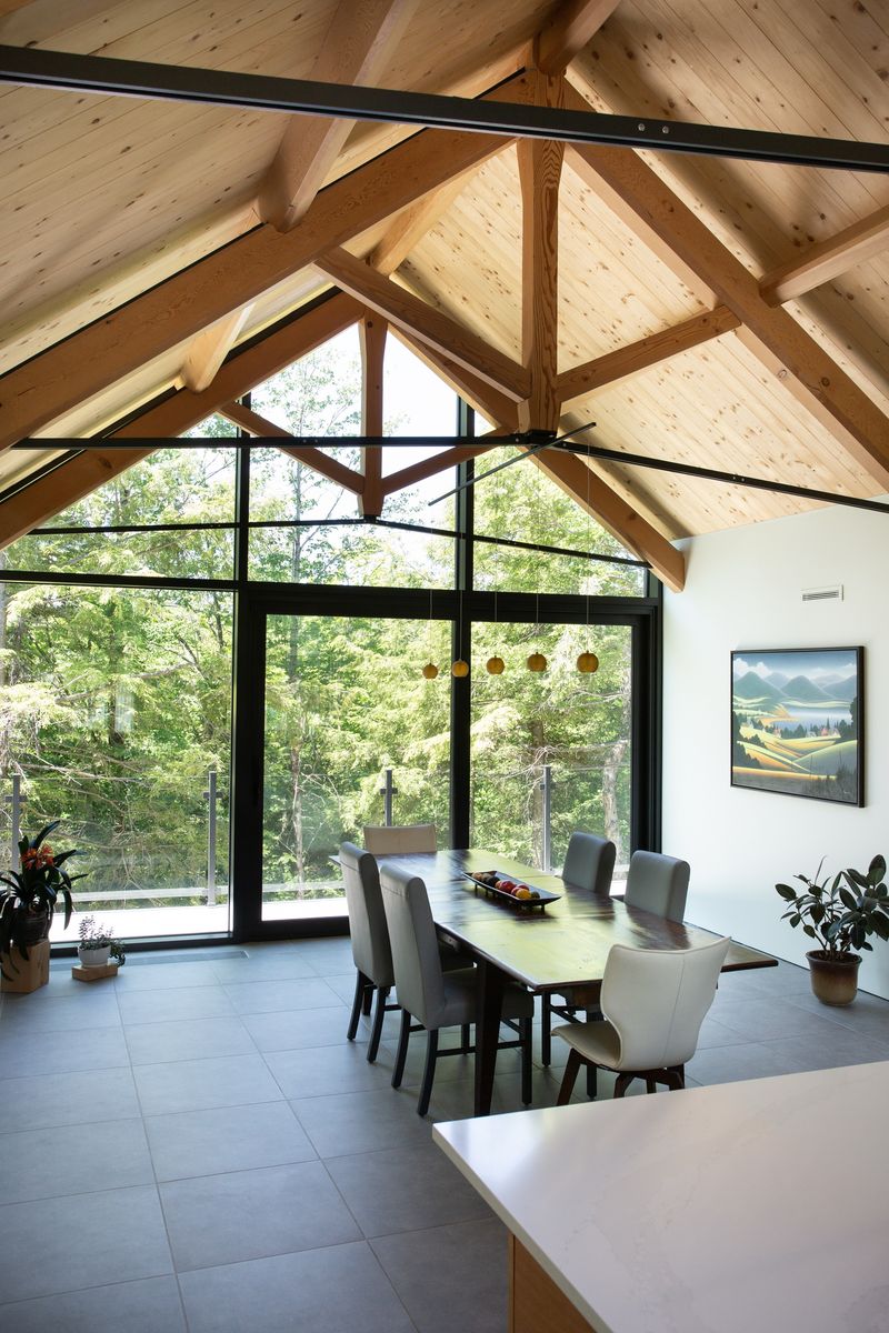 Dining Room from a Single family homes project near Sherbrooke (Estrie) by UrbanEco Construction