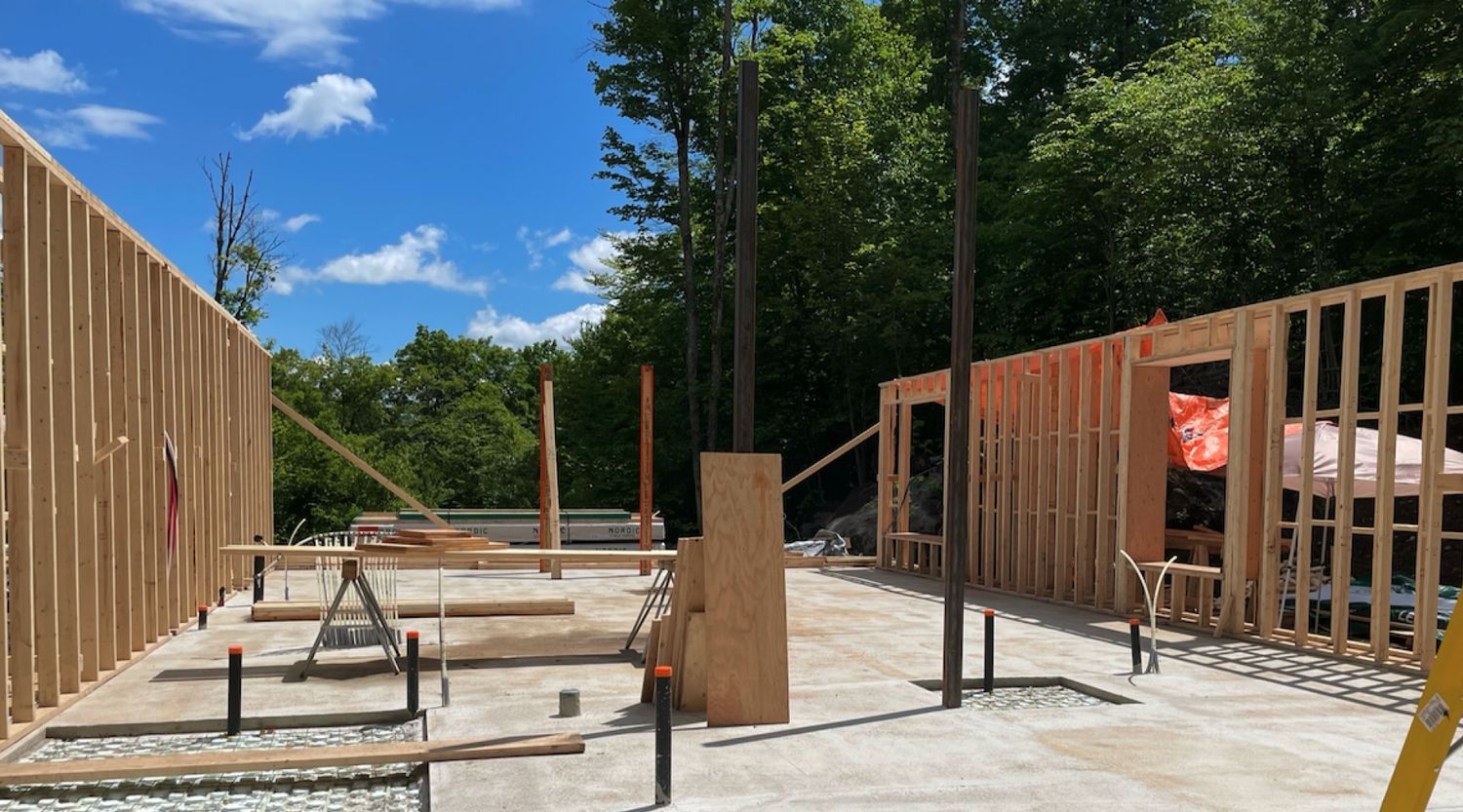 Wall Construction from a Single family homes project near Saint-Jerome (Laurentides) by psb