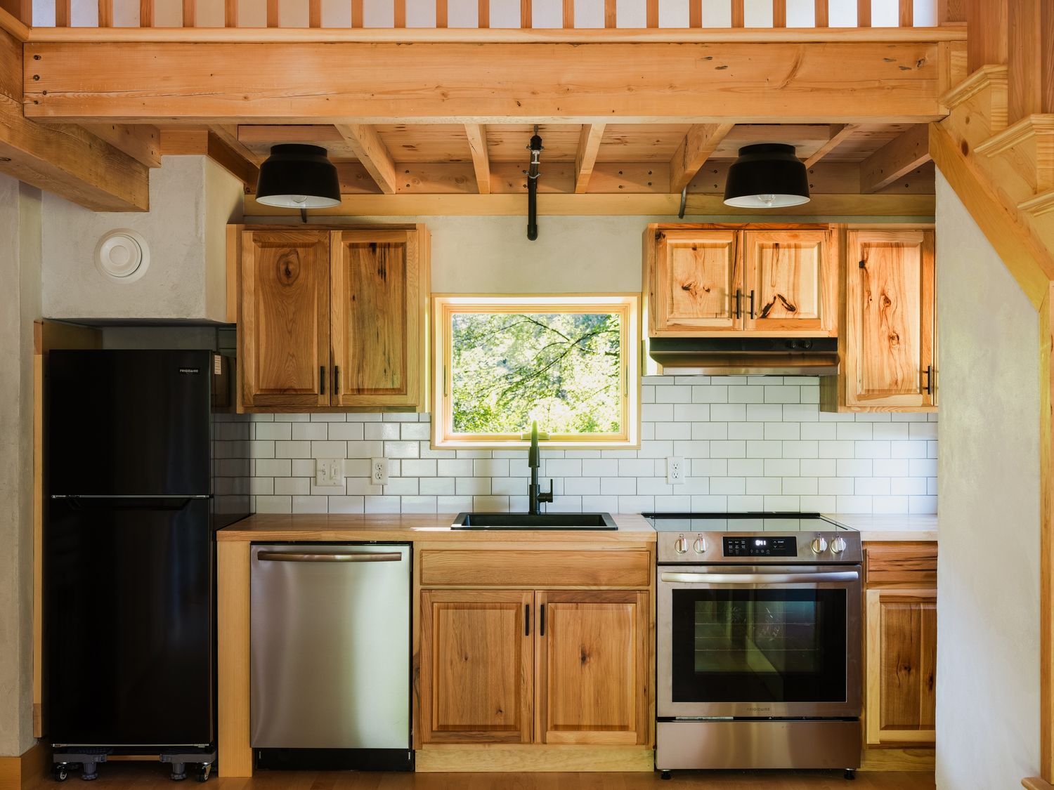 Cuisine d'un projet de Unités d'habitation accessoires (UHA) près de Burlington de New Frameworks