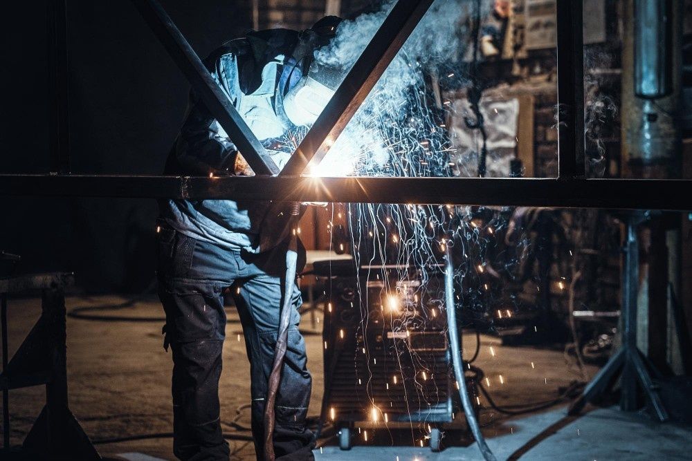  de un proyecto de tipo inspecciones de edificios cerca de Toronto (Área metropolitana de Toronto) por Mobile Welding Service
