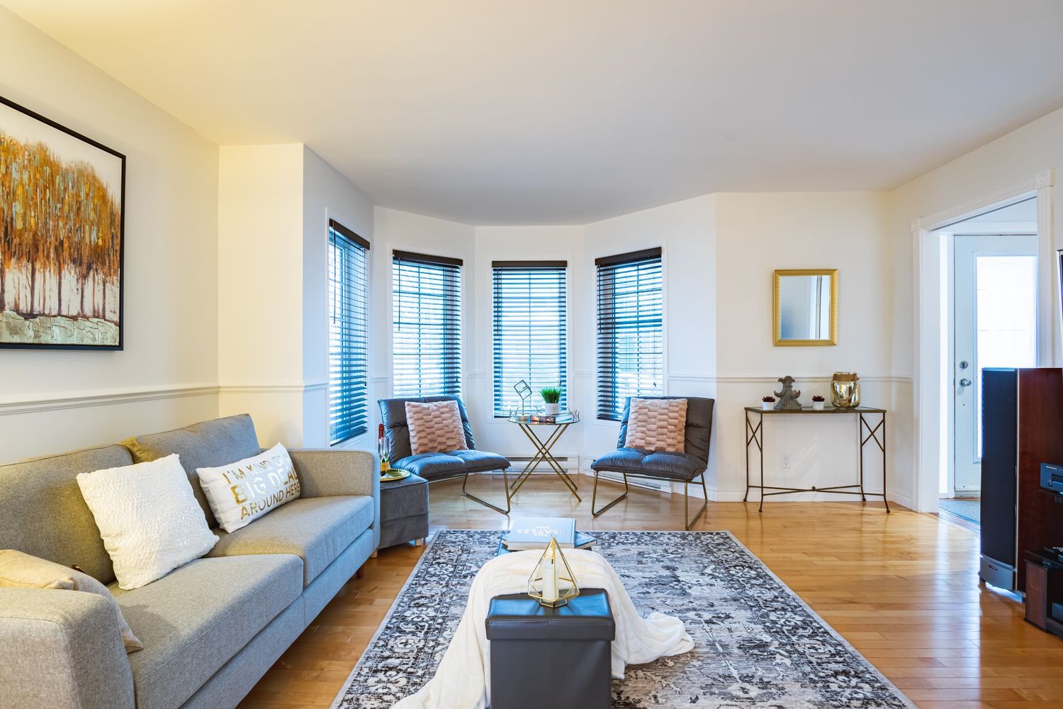 Salon d'un projet de Maisons unifamiliales près de Québec/Lévis (Ville de Québec) de Sara Abonce-Courtier Immobilier Résidentiel et Commercial