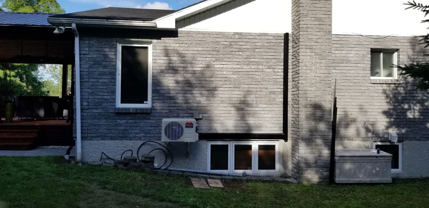 Instalaciones mecánicas de un proyecto de tipo Bombas de calor cerca de Gatineau (Outaouais) por Réfrigération RoxTone