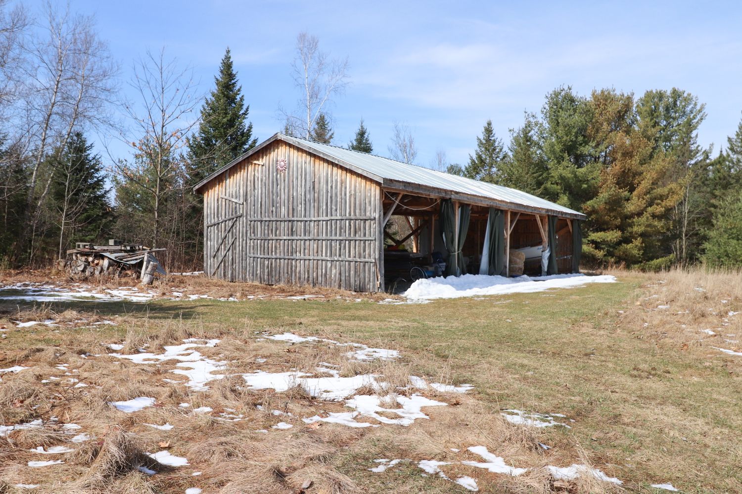 Garage & Shed from a Single family homes project near Sherbrooke (Estrie) by Claire Derome • courtière en immobilier résidentiel