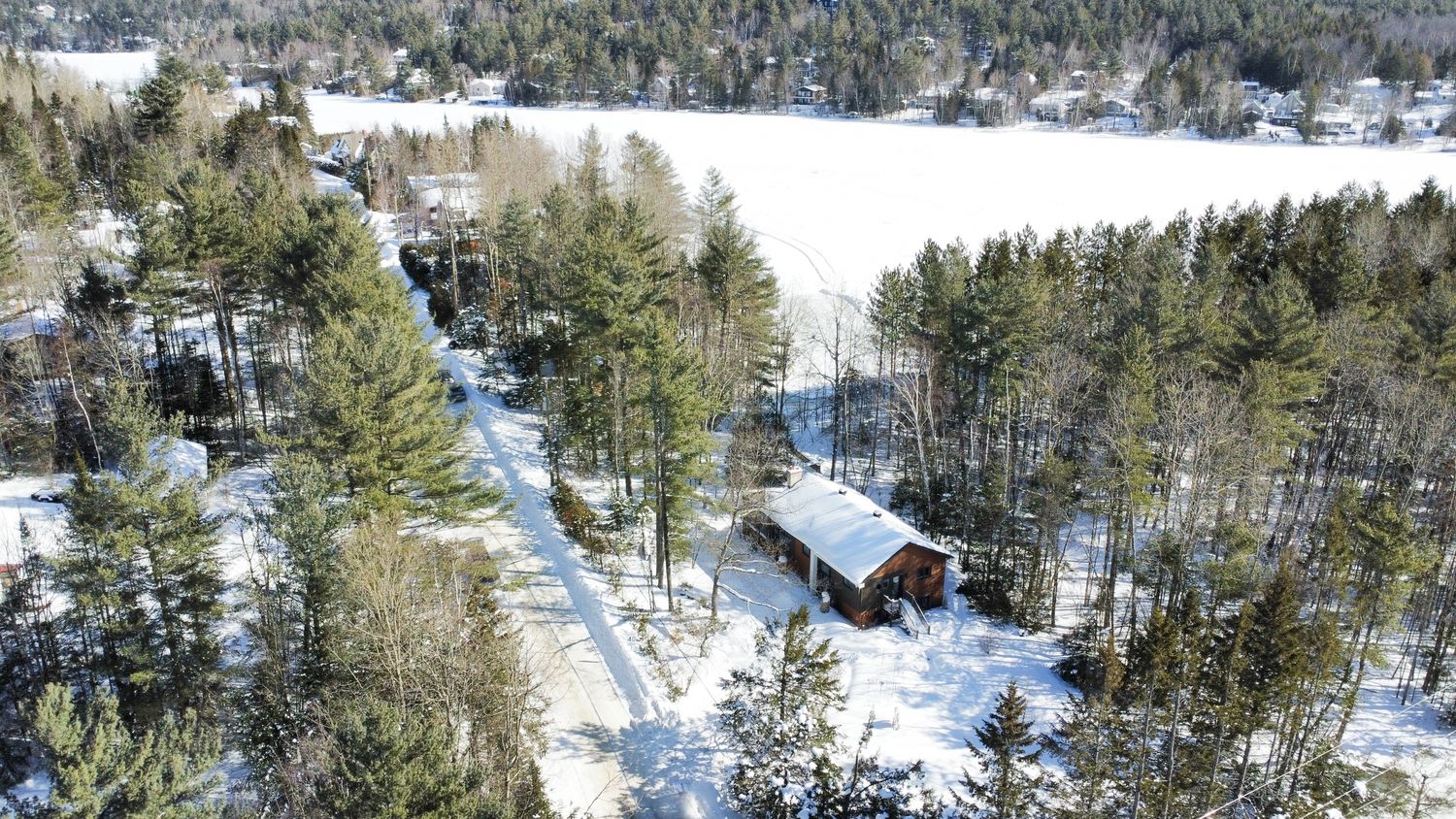 Vue aérienne d'un projet de Maisons unifamiliales près de Sherbrooke (Estrie) de Claire Derome • courtière en immobilier résidentiel