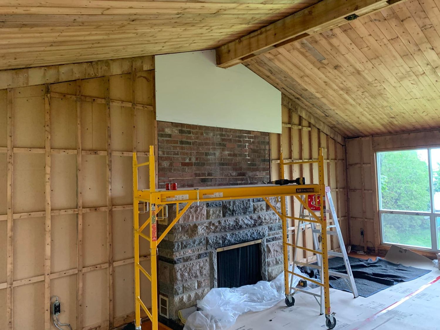 Travaux - Intérieur d'un projet de Maisons unifamiliales près de Montréal/Laval/Longueuil (Grand Montréal) de Les Entreprises EO Inc.