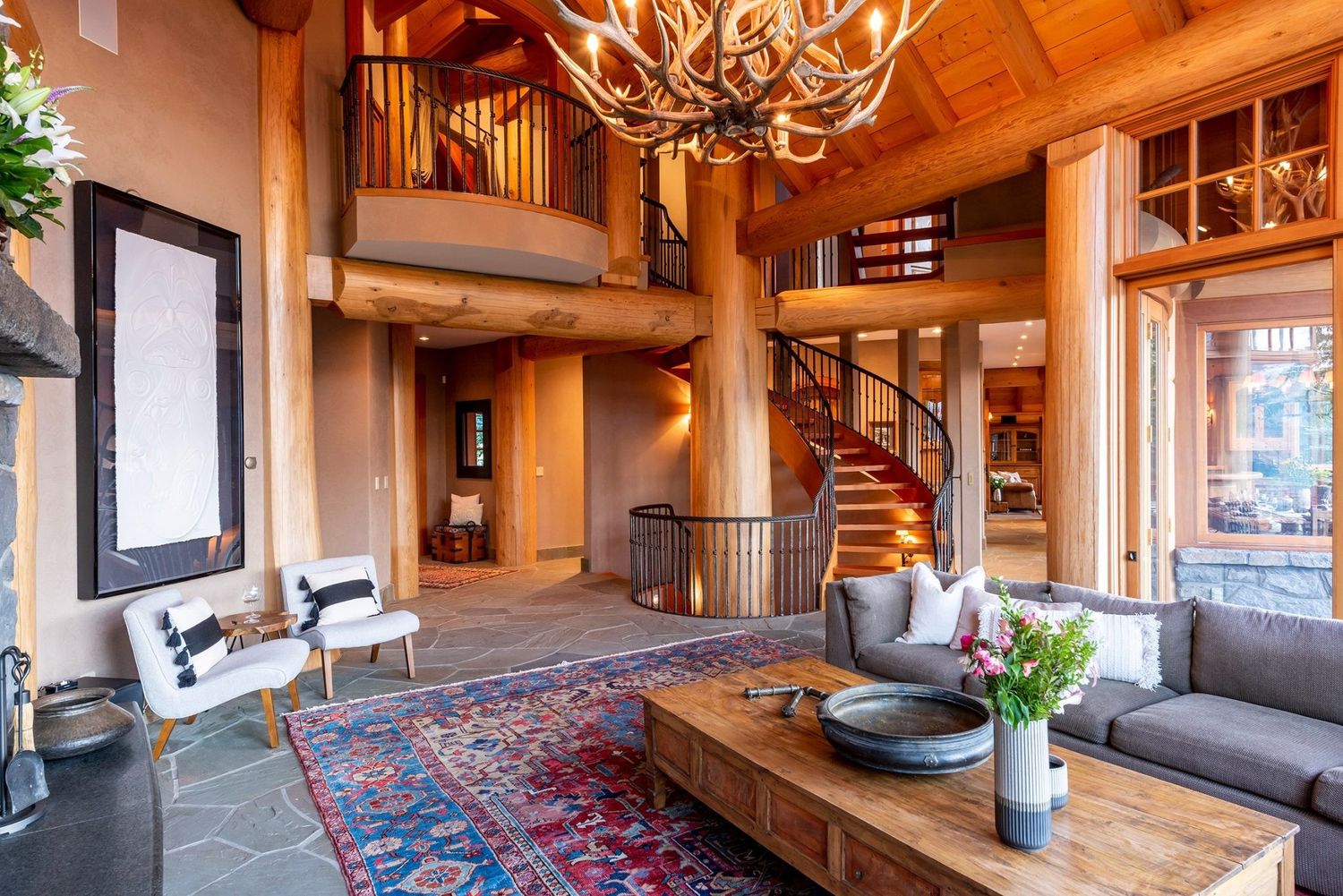  de un proyecto de tipo Armazones de madera maciza cerca de Squamish - Whistler por Dürfeld Log & Timber Inc.