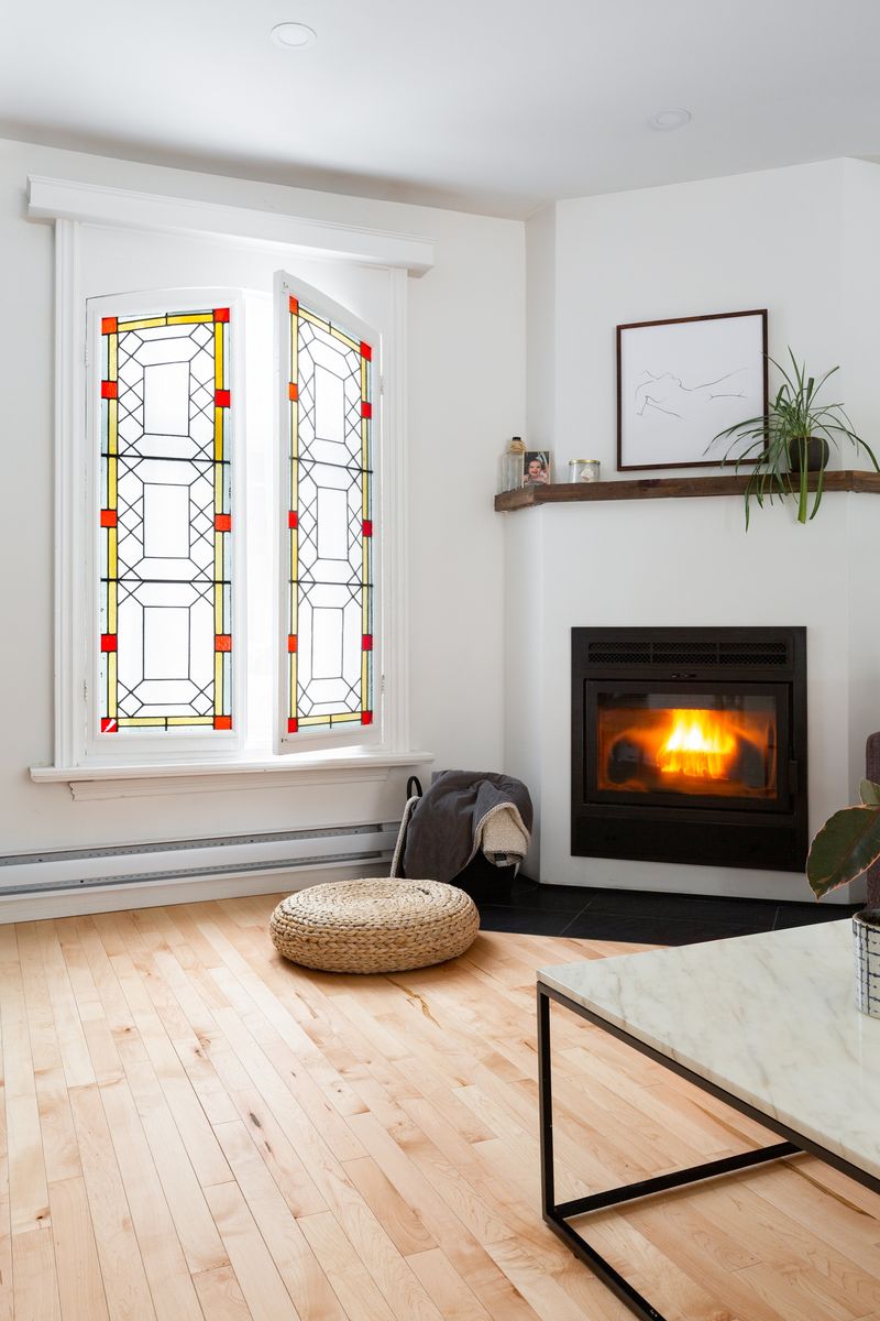 Salon d'un projet de Maisons unifamiliales près de Montréal/Laval/Longueuil (Grand Montréal) de Maison Fauves