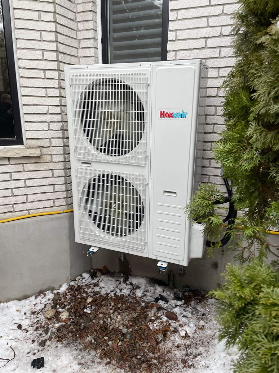 Mécanique du bâtiment d'un projet de Thermopompes près de Montréal/Laval/Longueuil (Grand Montréal) de Monsieur Clim