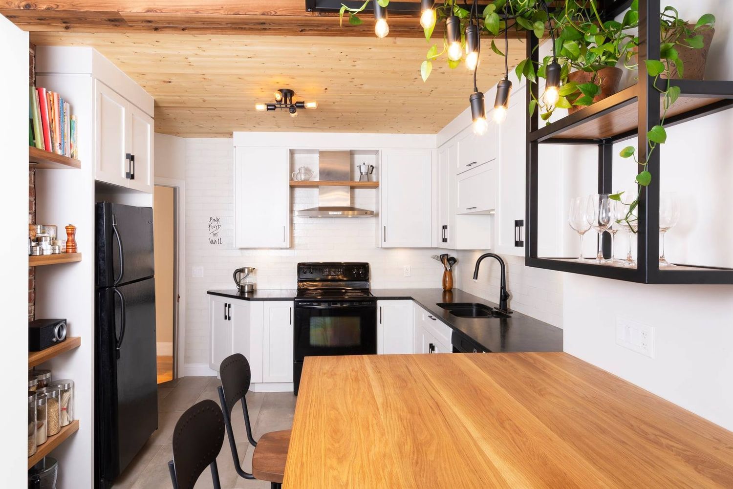 Kitchen from a Kitchens project near Quebec City - Levis by Claudia Bérubé Designer