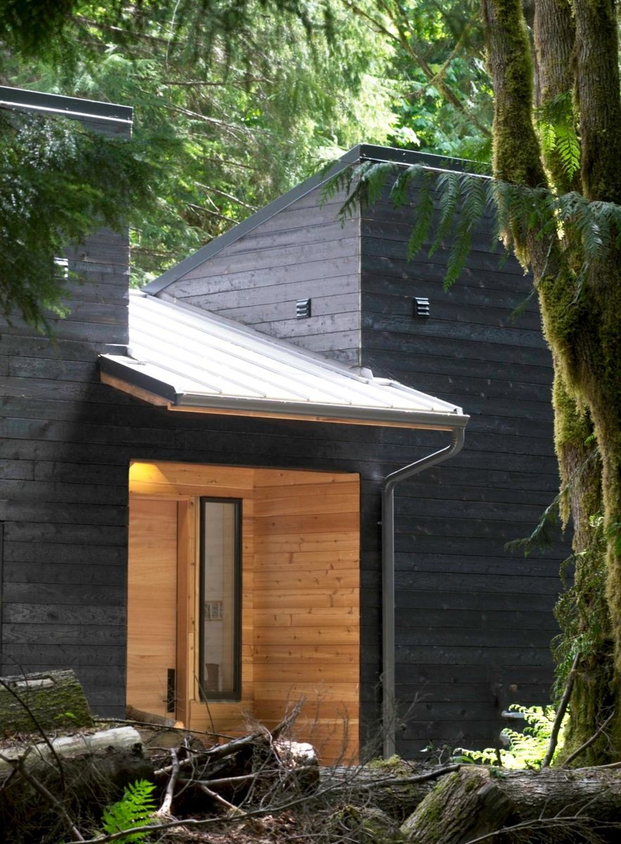 Porche et entrée d'un projet de Revêtement et parement extérieur près de Seattle - Tacoma - Olympia de Northwest Shou Sugi Ban, LLC