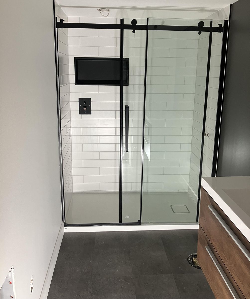 Bathroom from a Single family homes project near Montreal (Greater Montreal) by Les Entreprises EO Inc.