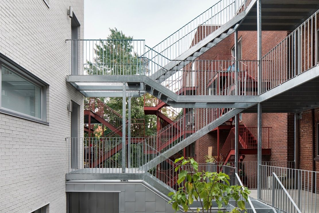 Deck & Balcony from a Accessory Dwelling Units (ADUs) project near Montreal (Greater Montreal) by Microclimat Architecture