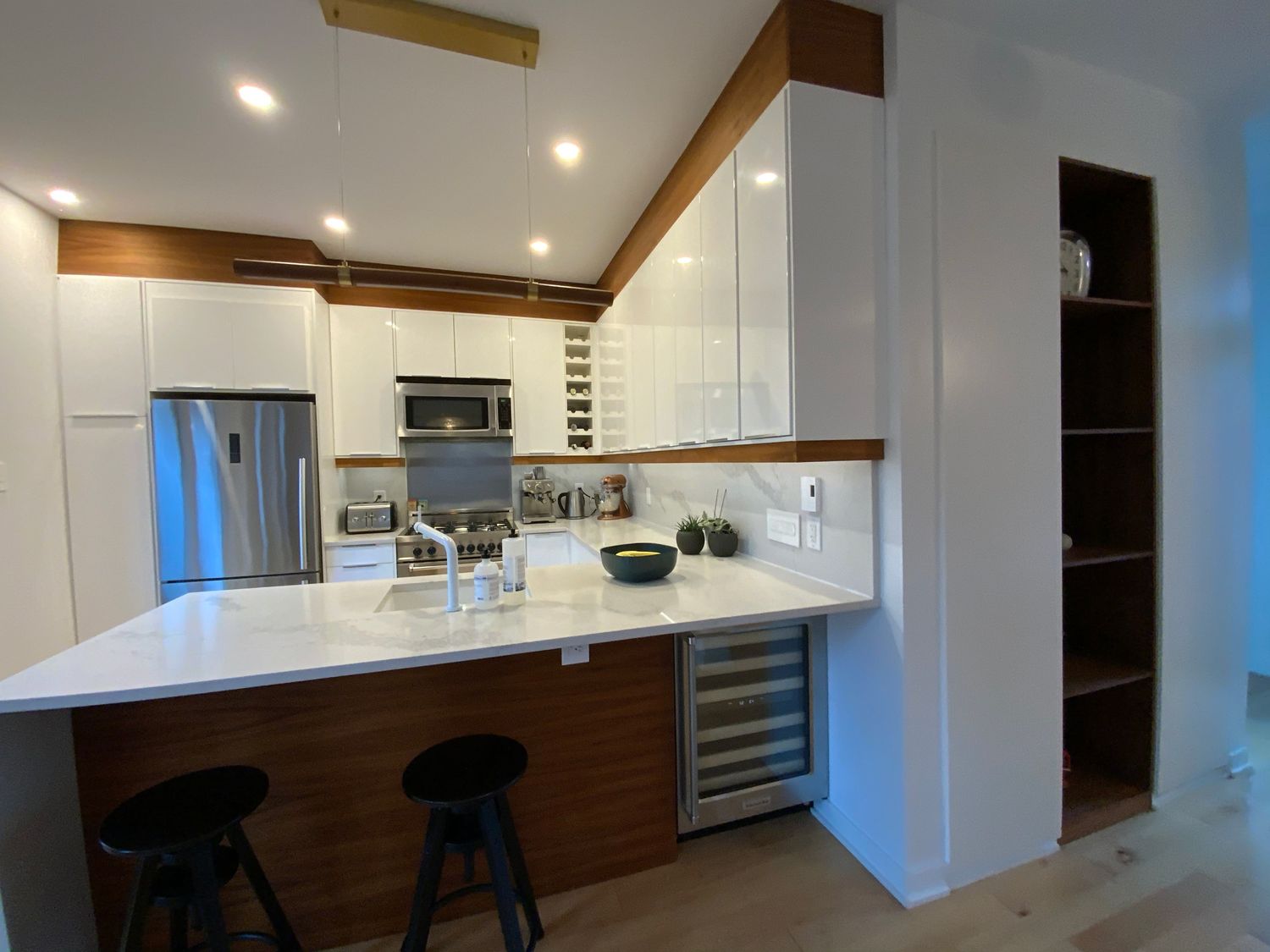 Kitchen from a Home extensions project near Montreal (Greater Montreal) by psb