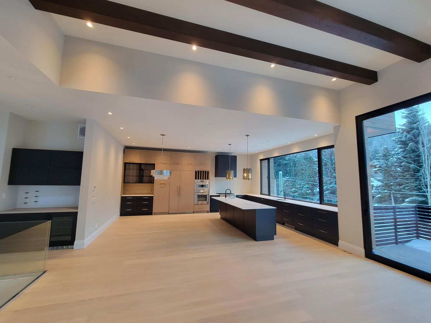 Kitchen from a Single family homes project near Squamish - Whistler by Golden Spruce General Contractor Corp