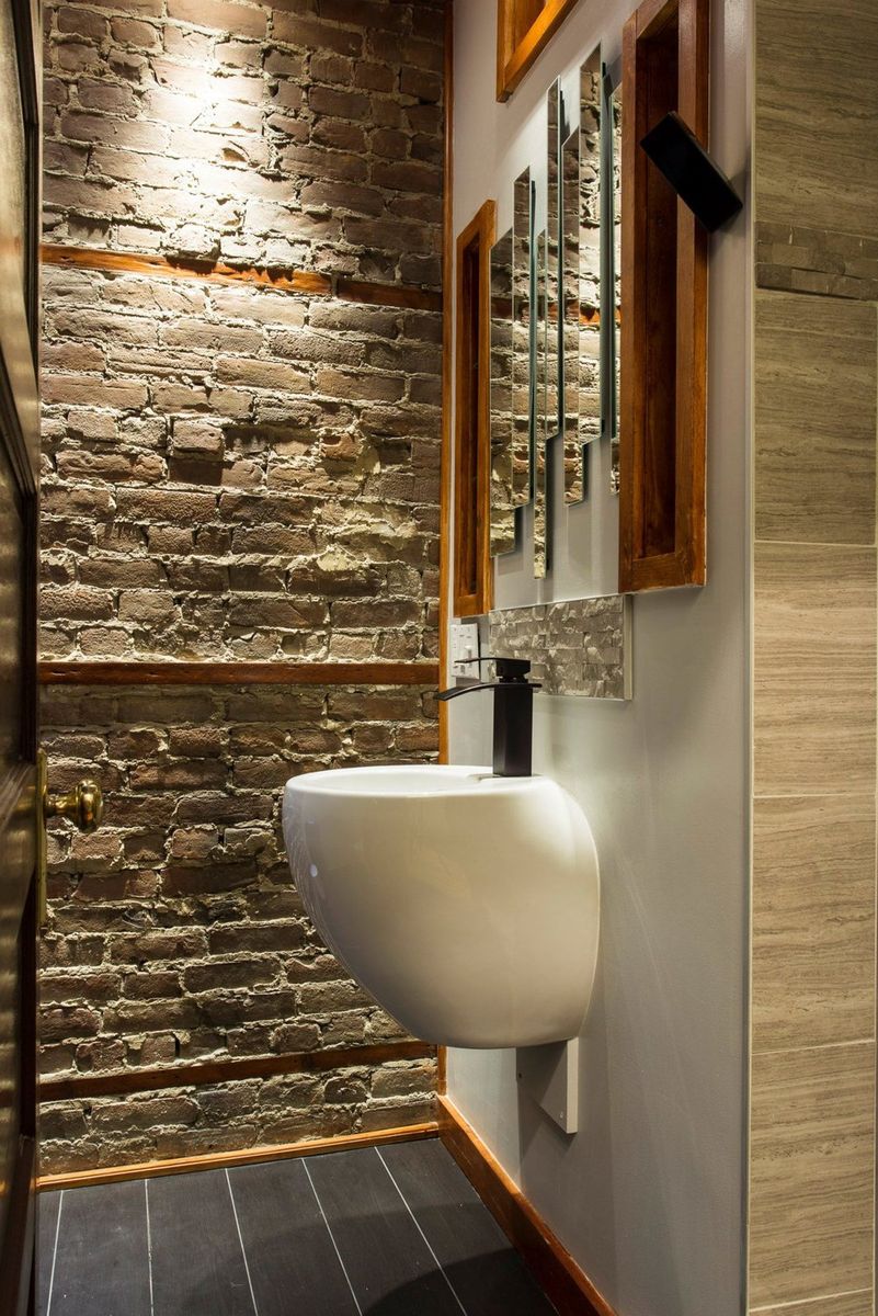 Bathroom from a Home extensions project near Montreal (Greater Montreal) by psb