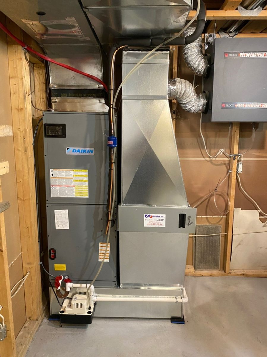 Building mechanicals from a Heating system project near Montreal (Greater Montreal) by Les Industries Perform Air