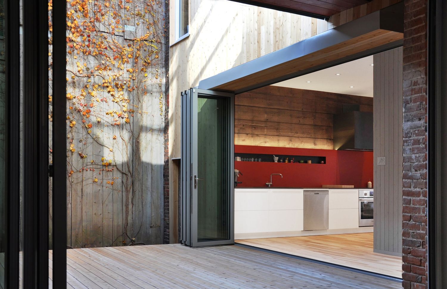 Deck & Balcony from a Home extensions project near Montreal (Greater Montreal) by Atelier Schleiss Architectes