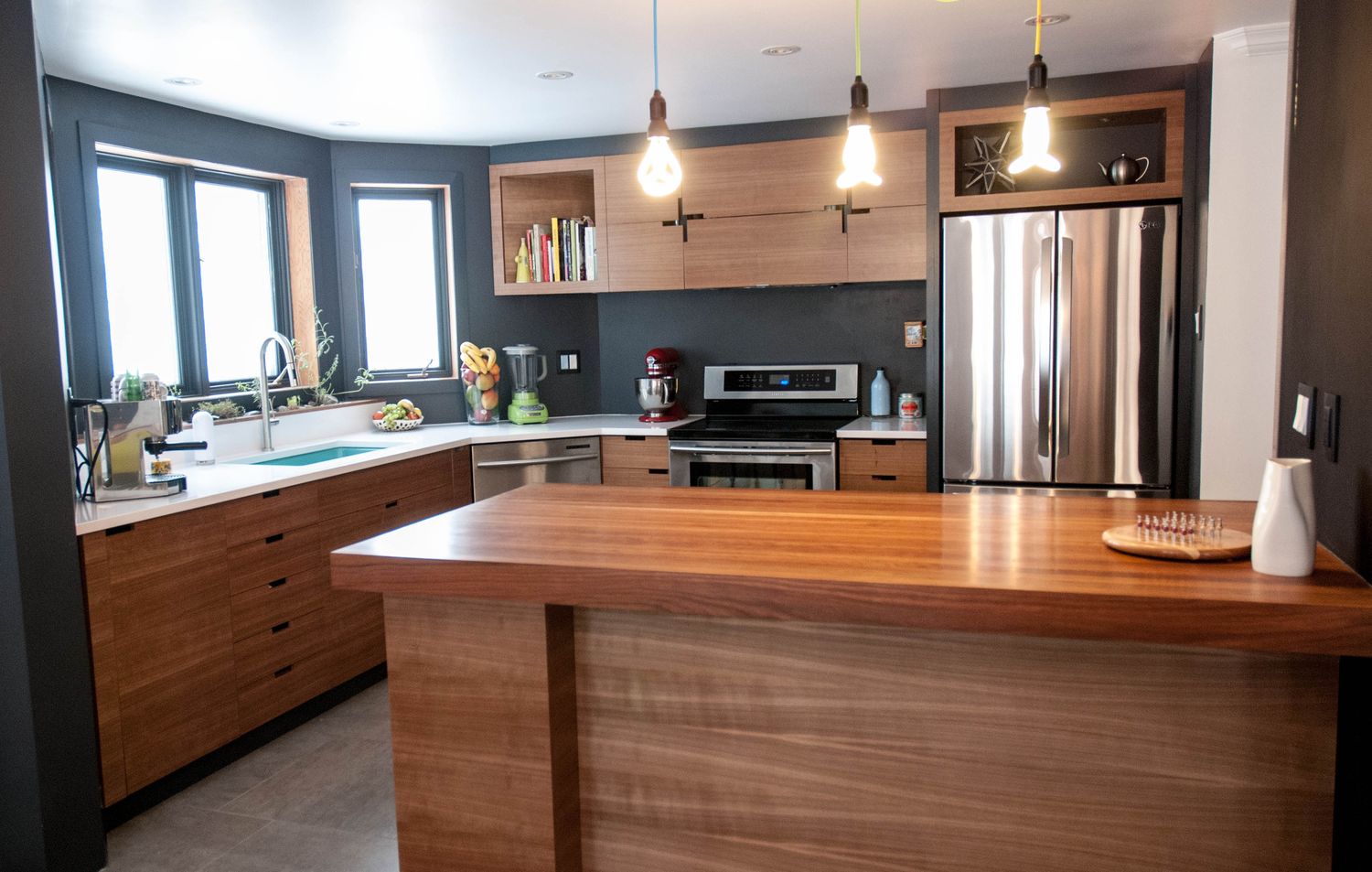 Kitchen from a Kitchens project near Granby - Bromont - Cowansville by À l' Aube - Design Studio & Kitchen Specialist