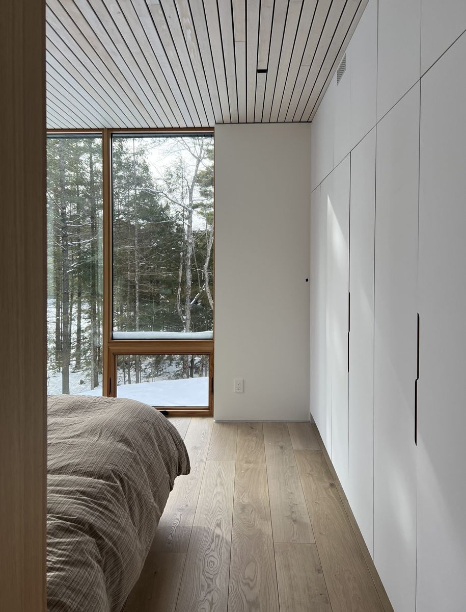 Bedroom from a Single family homes project near Ottawa by Prost Architecture