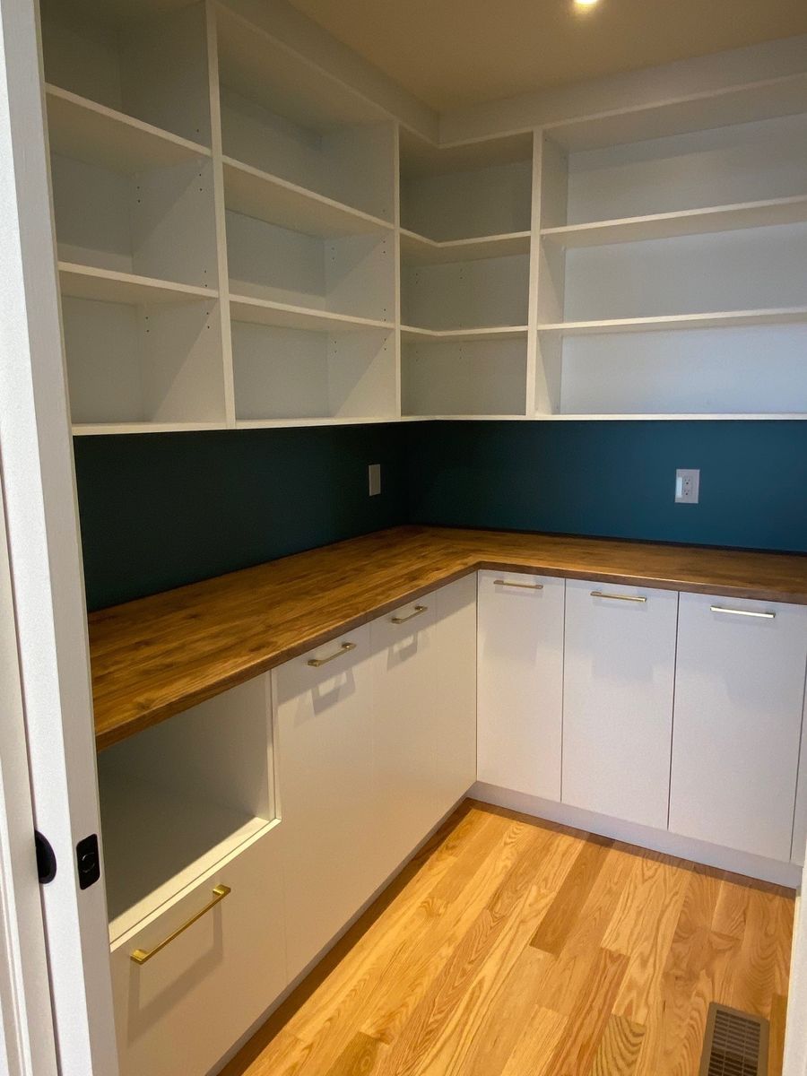 Pantry from a Single family homes project near Granby - Bromont - Cowansville by GAÉTAN SIROIS CONSTRUCTION INC