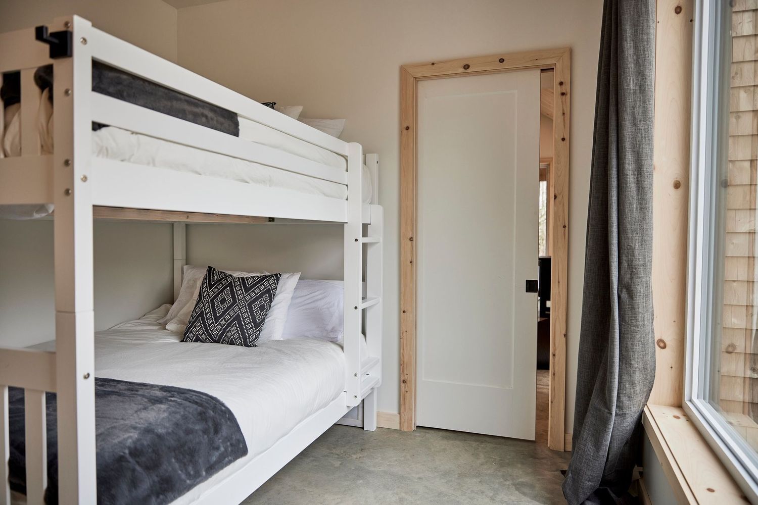 Dormitorio infantil de un proyecto de tipo Viviendas unifamiliares cerca de Granby - Bromont - Cowansville por Ancré. Architecture & Design