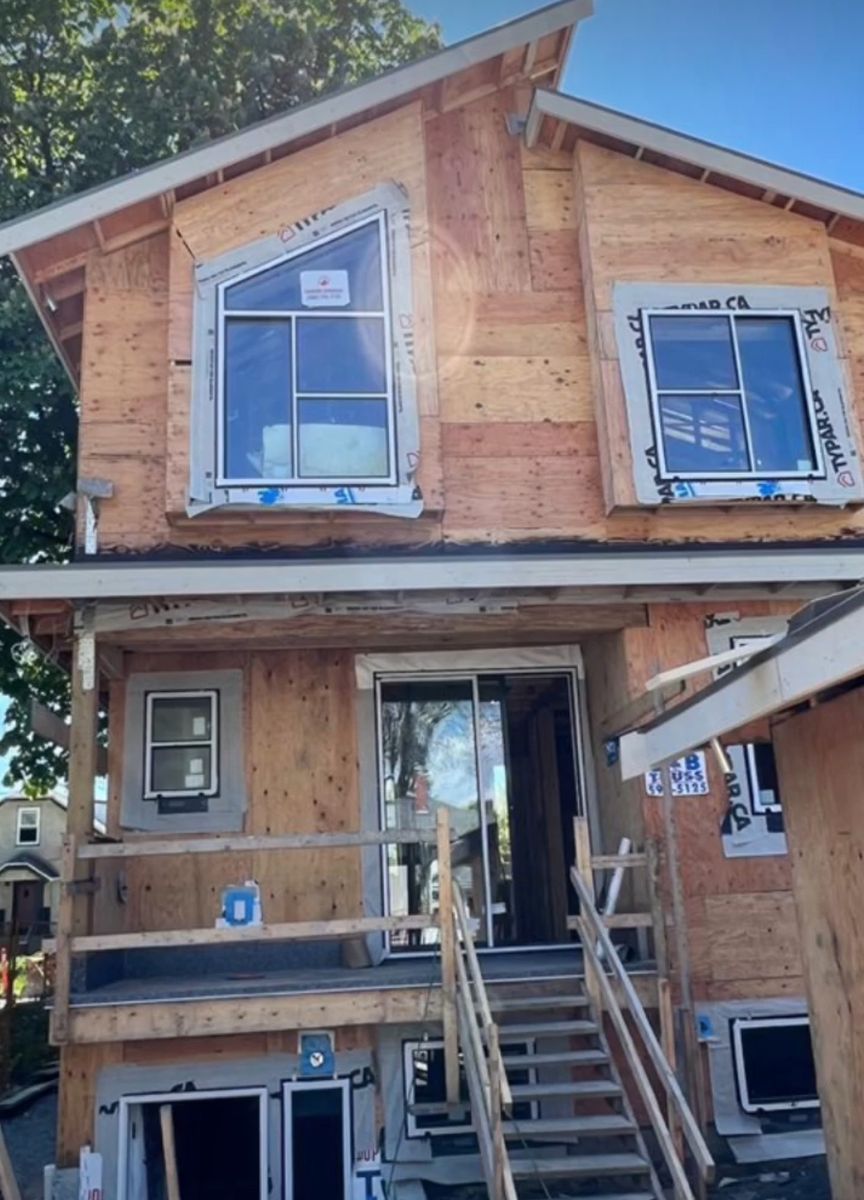 Construcción de exteriores de casas de un proyecto de tipo Armazones de madera maciza cerca de Calgary por Big build frame ltd