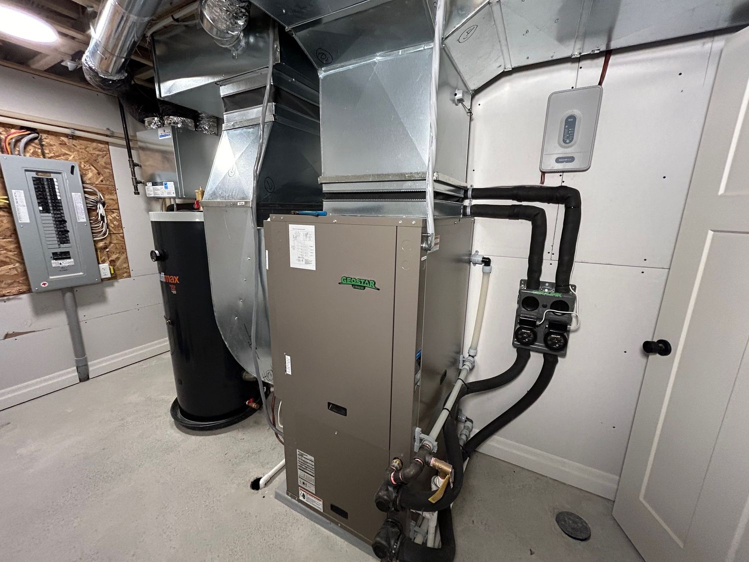 Cuarto de maquinaria de un proyecto de tipo Sistemas geotérmicos cerca de Montreal (Gran Montreal) por PCP Ventilation