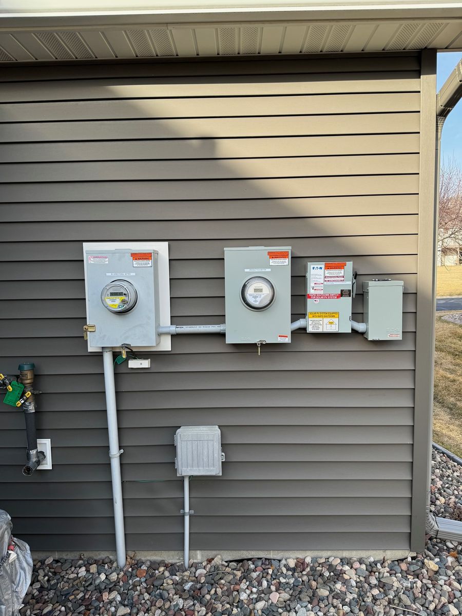 Instalaciones mecánicas de un proyecto de tipo Paneles solares fotovoltaicos cerca de Rochester por Solar Connection Inc