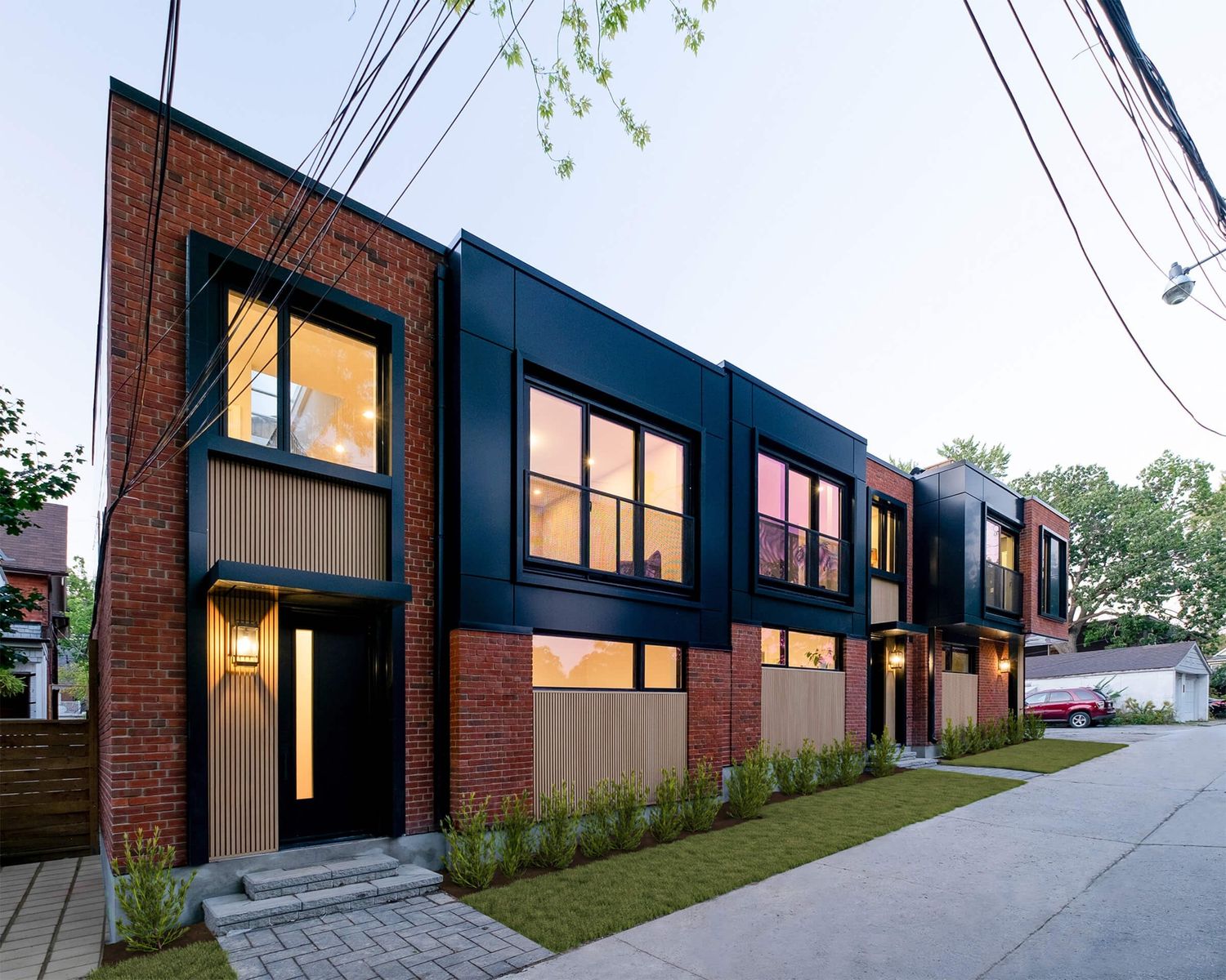 Façade avant d'un projet de Unités d'habitation accessoires (UHA) près de Toronto (Grand Toronto) de Lanescape Architecture Inc.