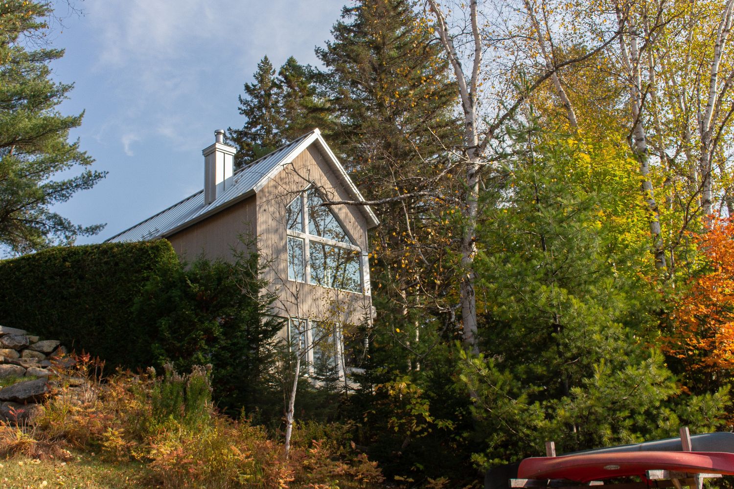 Backyard from a Regional & Rural Planning project near Joliette (Lanaudière) by Atelier abcdg
